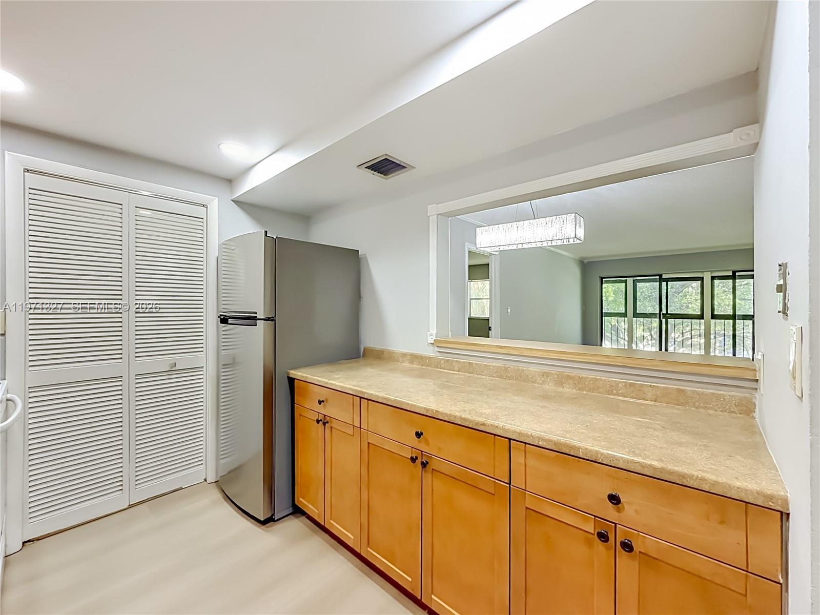 210 Lakeview Dr # 306, Weston FL 33326 photo 4