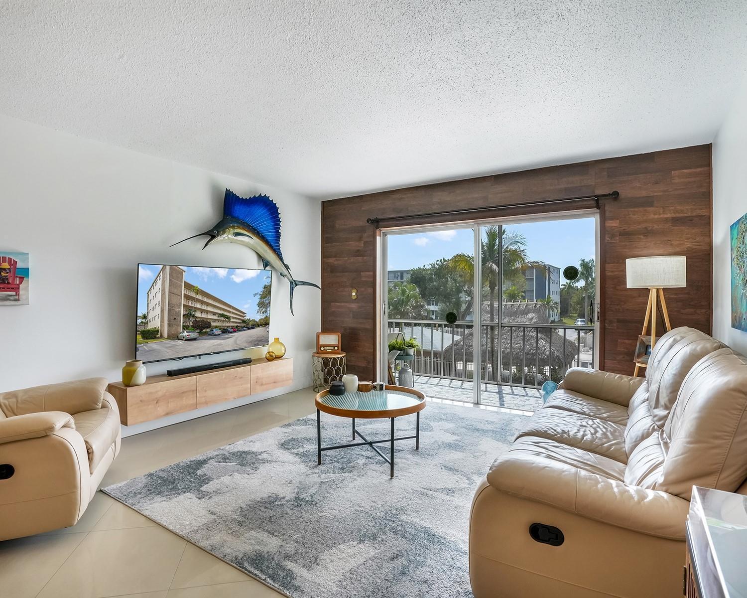 4700 Washington Street # 301, Hollywood FL 33021