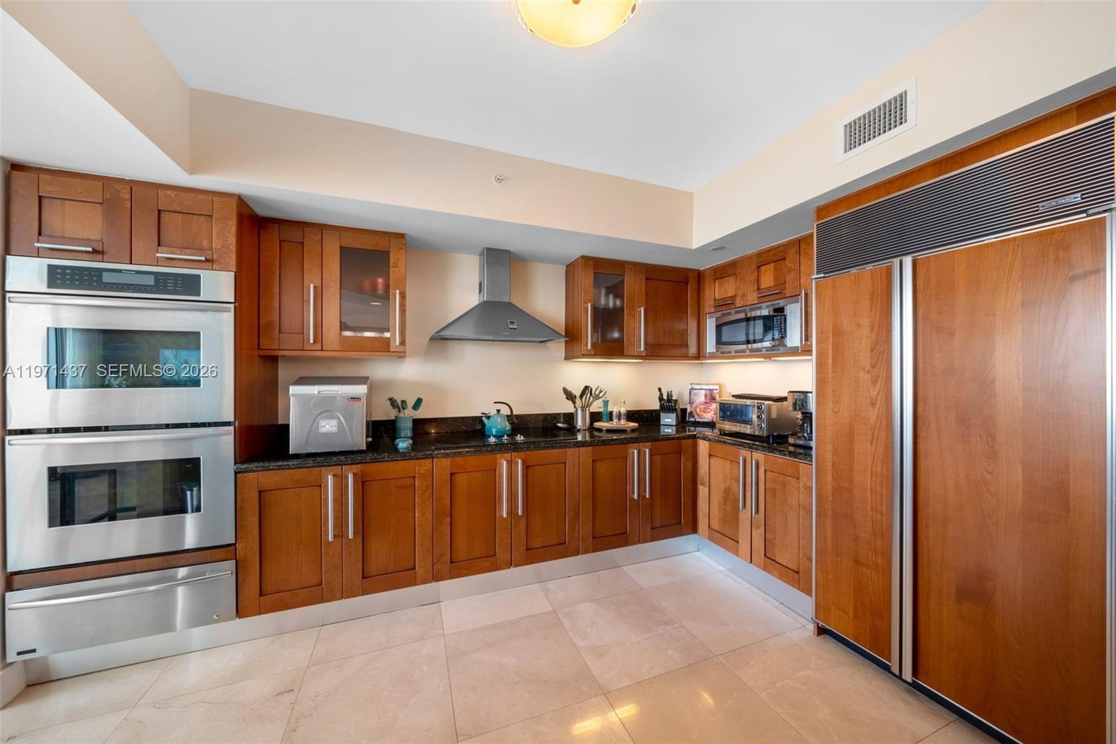 3301 NE 183rd St # 1104, Aventura FL 33160 photo 3