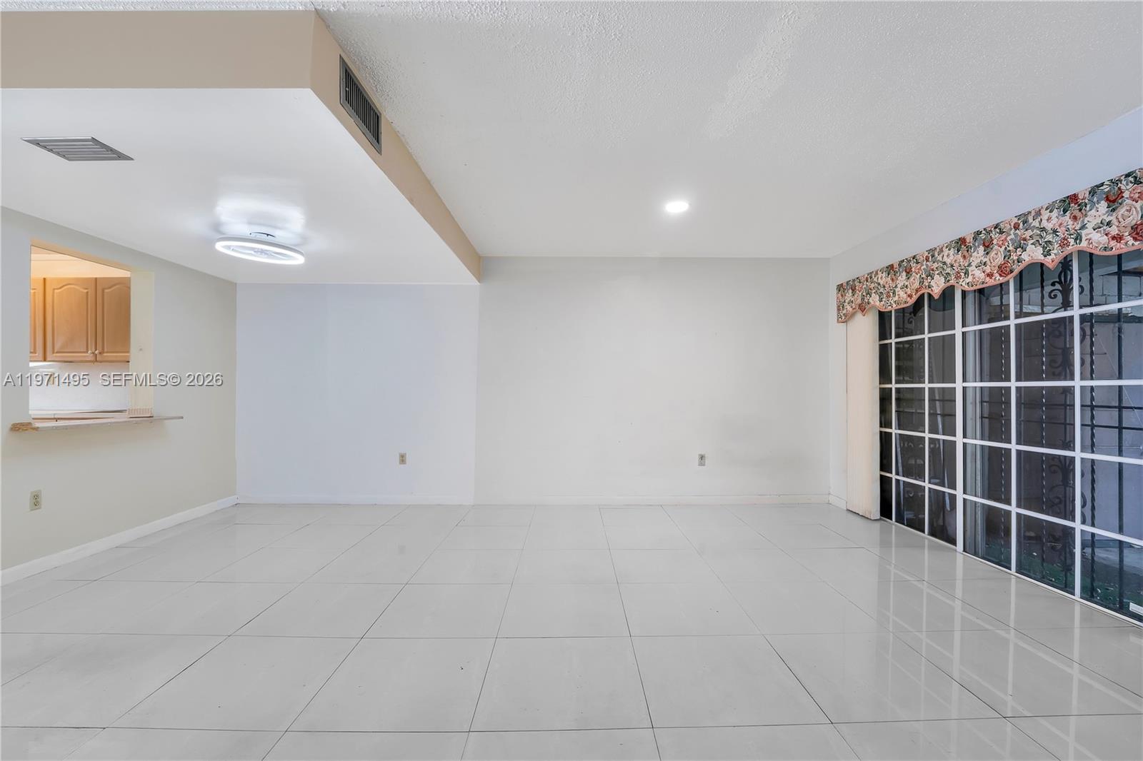 5433 NW 169th St, Miami Gardens FL 33055 photo 3