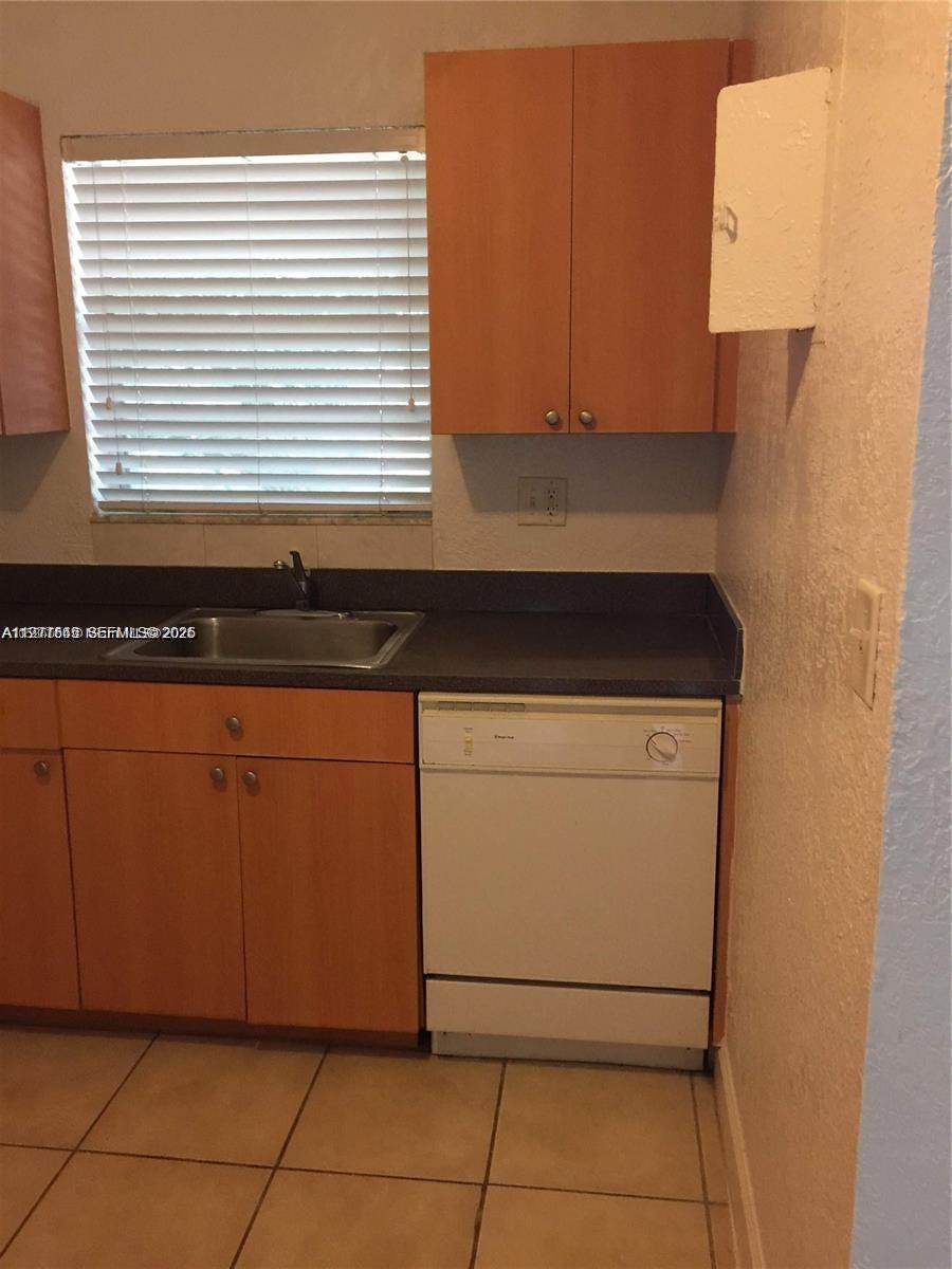 4851 NW 9th Dr # 4851, Plantation FL 33317 photo 3