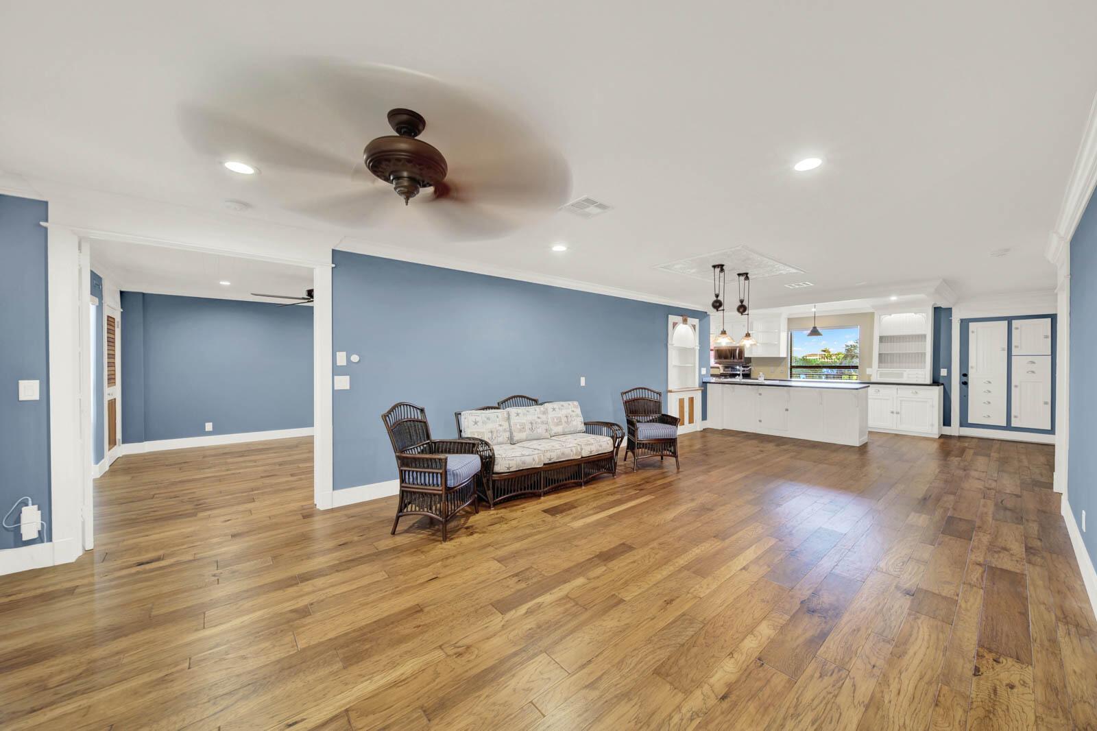 624 SW Saint Lucie Crescent # 306, Stuart FL 34994 photo 2