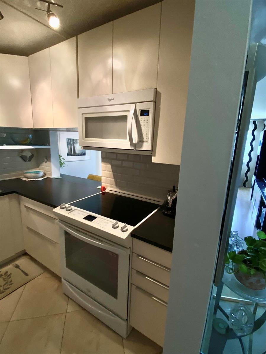 2616 N Garden Drive # 204, Lake Worth FL 33461 photo 3