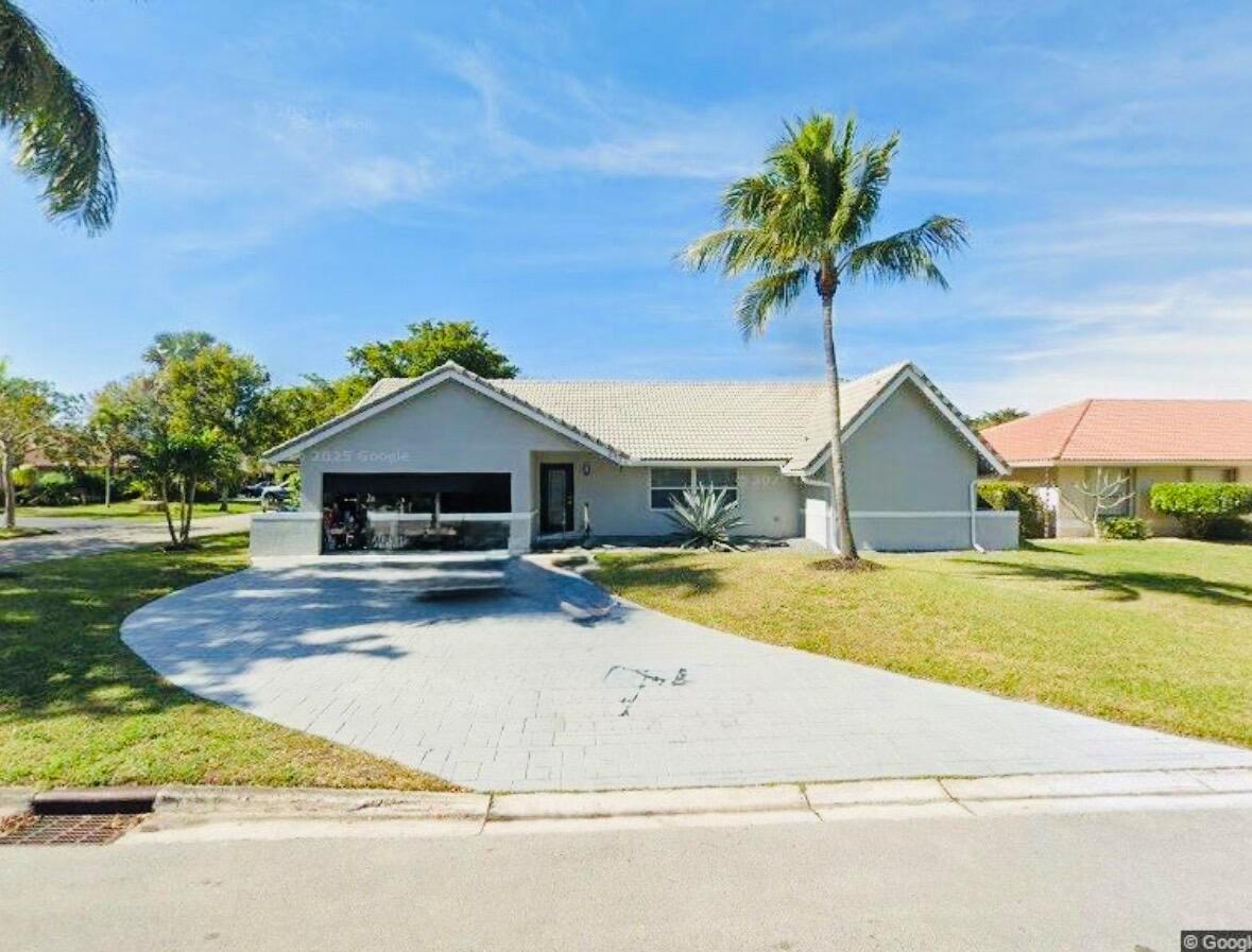 832 NW 108th Lane, Coral Springs FL 33071 photo 2