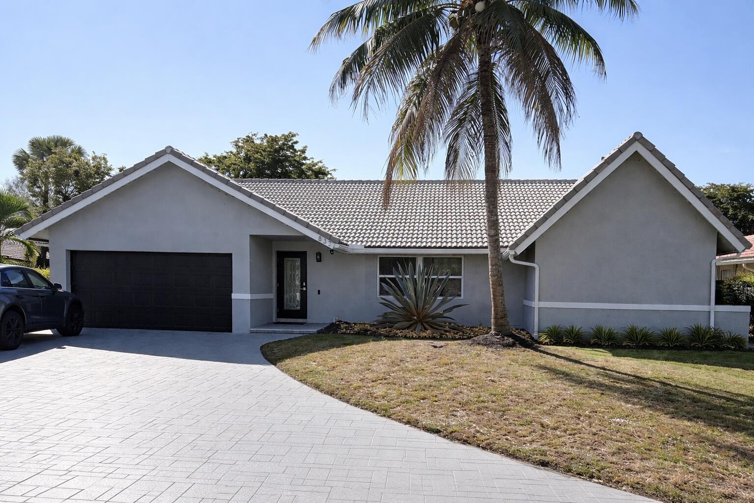 832 NW 108th Lane, Coral Springs FL 33071