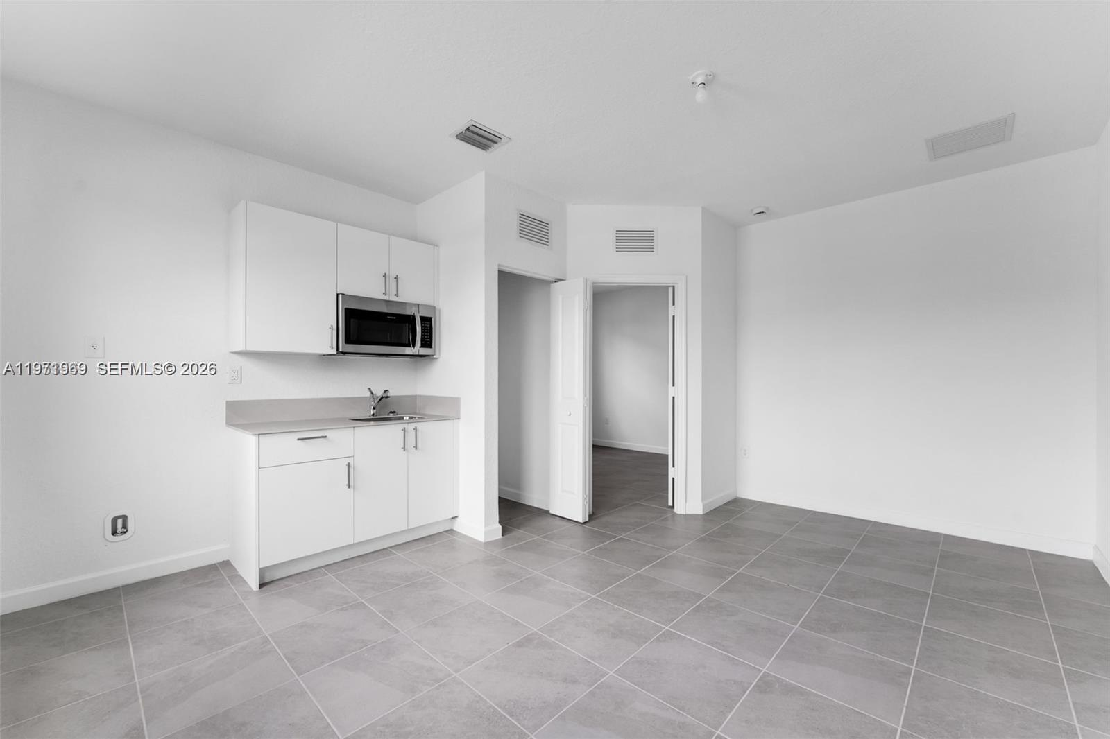 2960 SE 23rd Ave # 1, Homestead FL 33035 photo 5