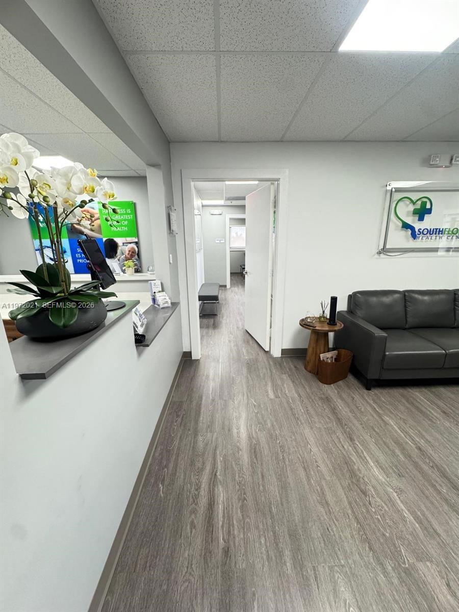 7100 W 20th Ave, Hialeah FL 33016 photo 2