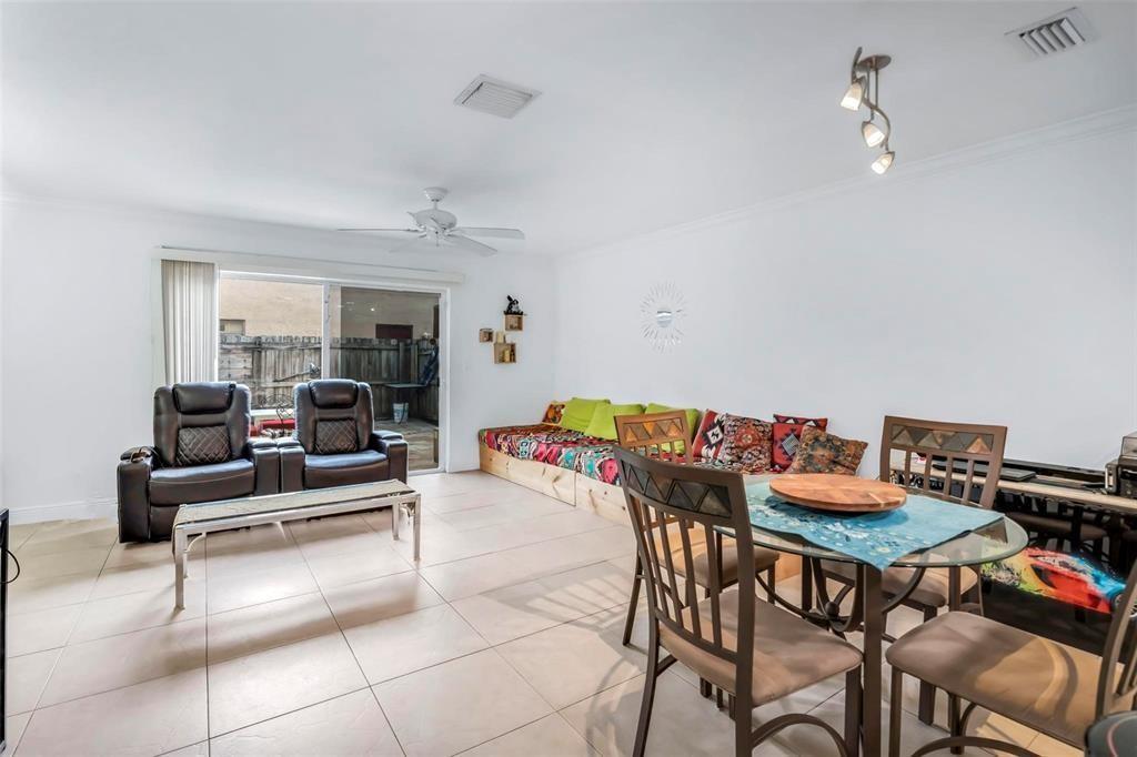 1534 NW 45th Street, Deerfield Beach FL 33064 photo 2