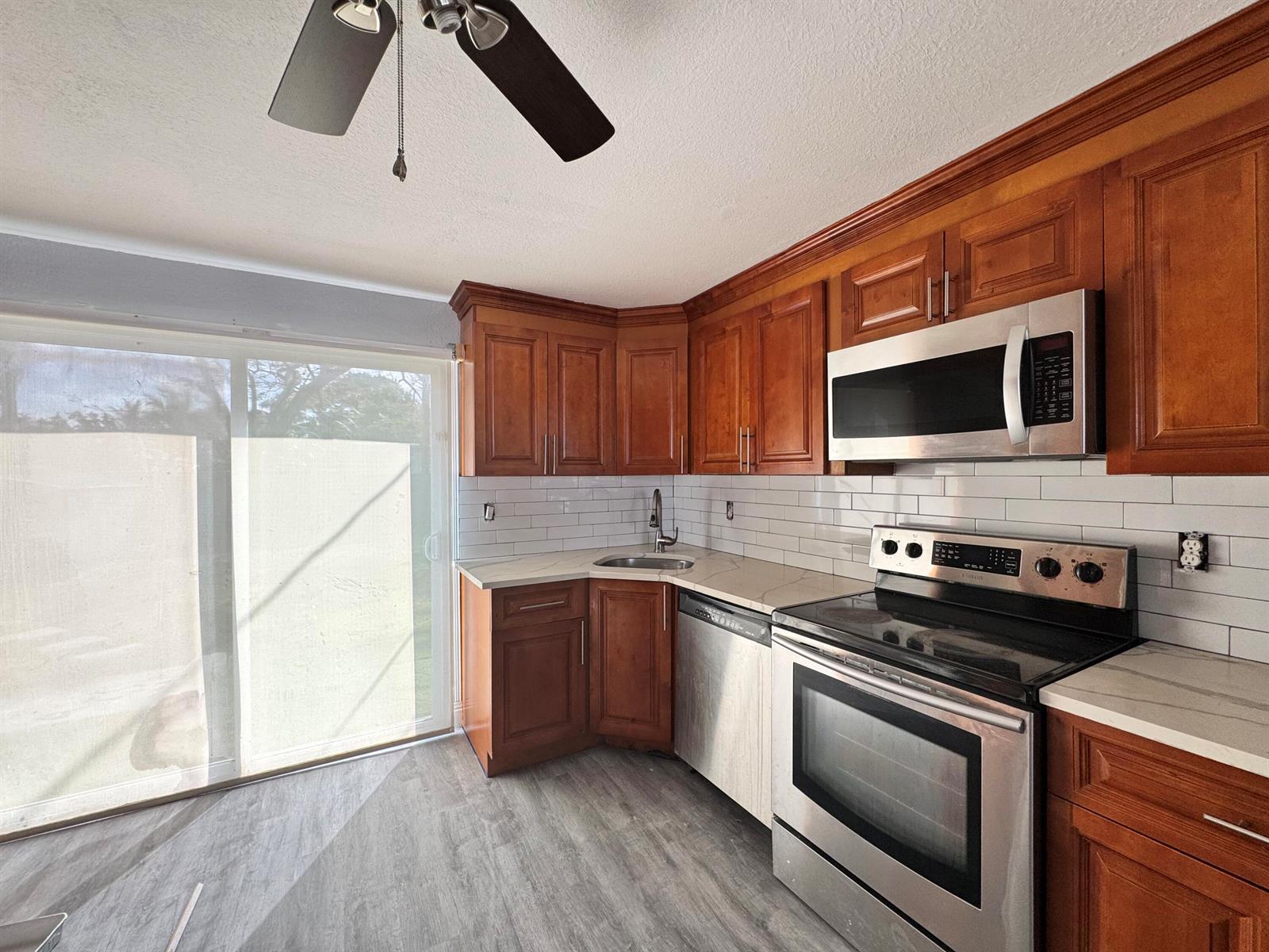 120 S Price Street, Lake Worth FL 33461 photo 5