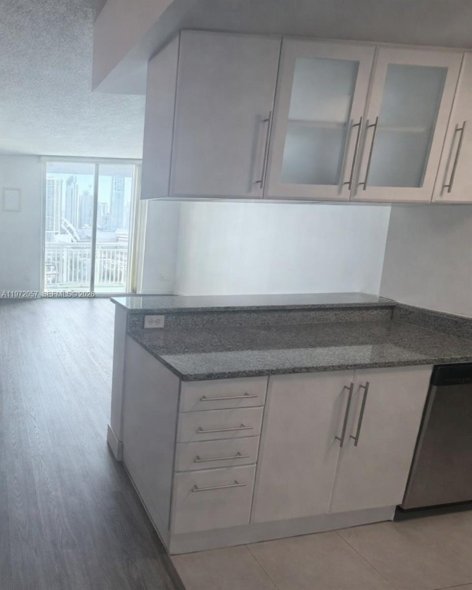 275 NE 18th St # 1806, Miami FL 33132 photo 5