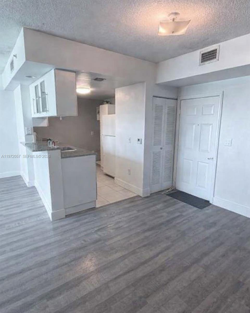 275 NE 18th St # 1806, Miami FL 33132 photo 4