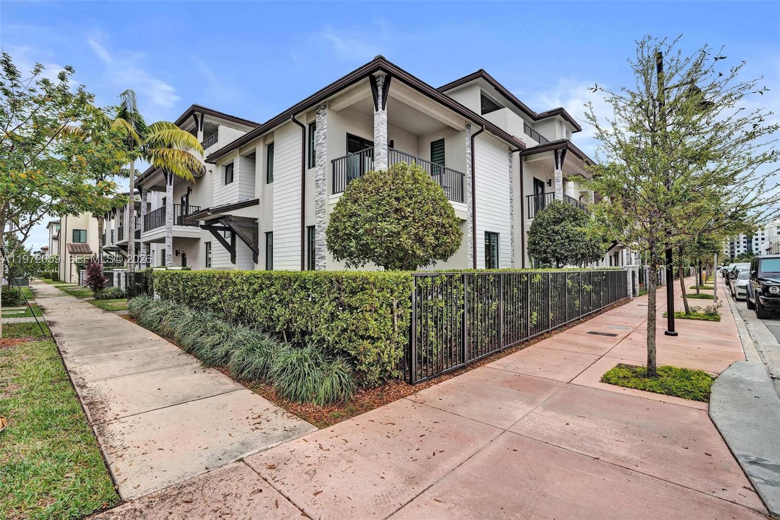 4771 NW 84th Ave, Doral FL 33166 photo 2