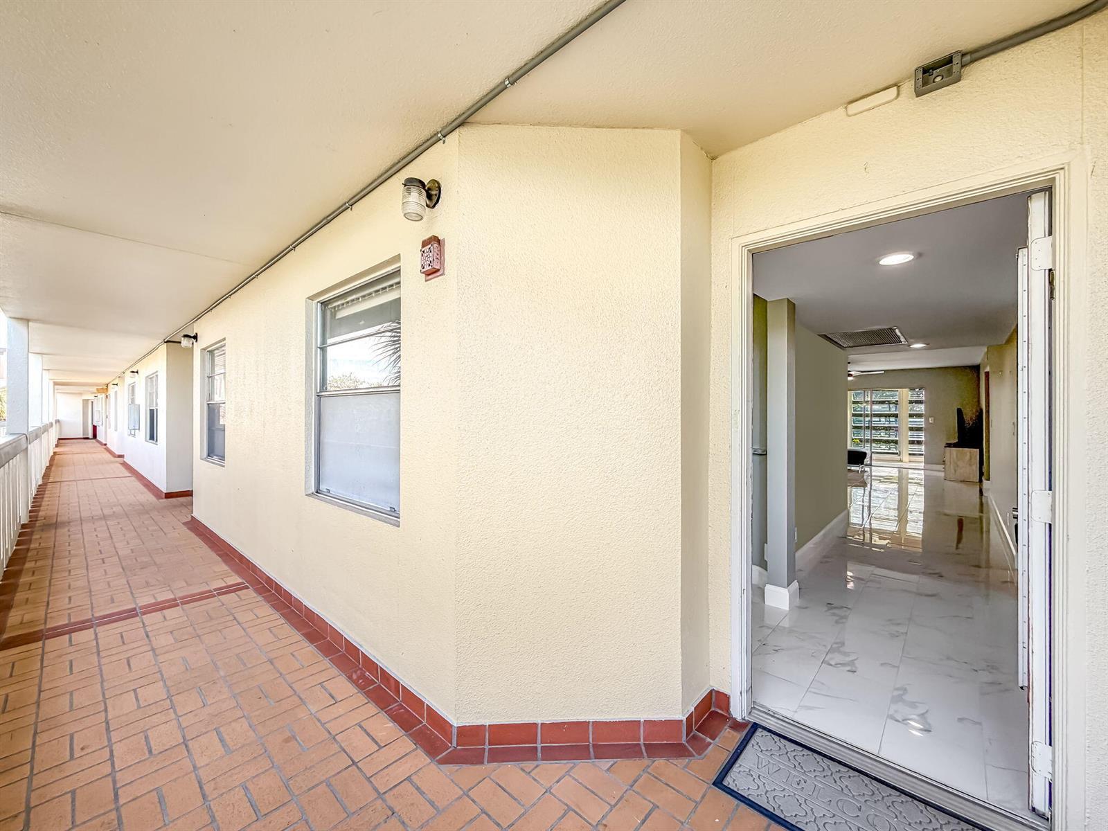1802 Eleuthera Point # E3, Coconut Creek FL 33063 photo 2