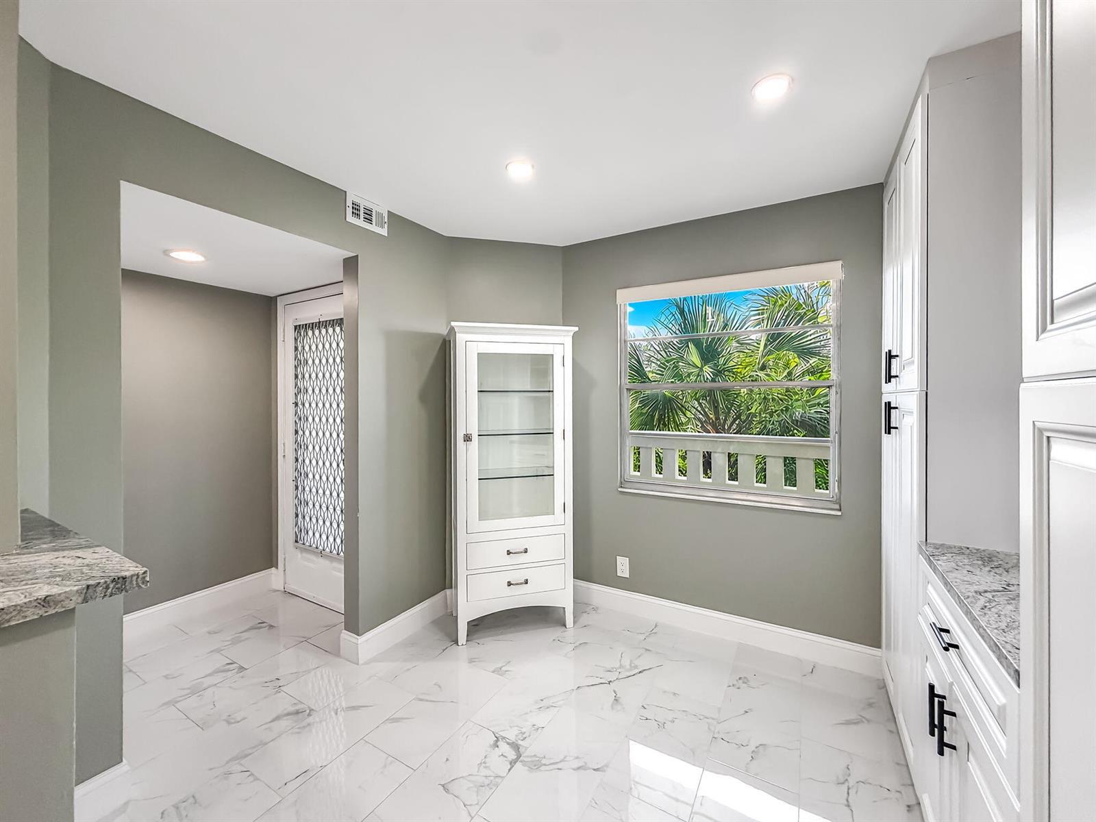 1802 Eleuthera Point # E3, Coconut Creek FL 33063 photo 4
