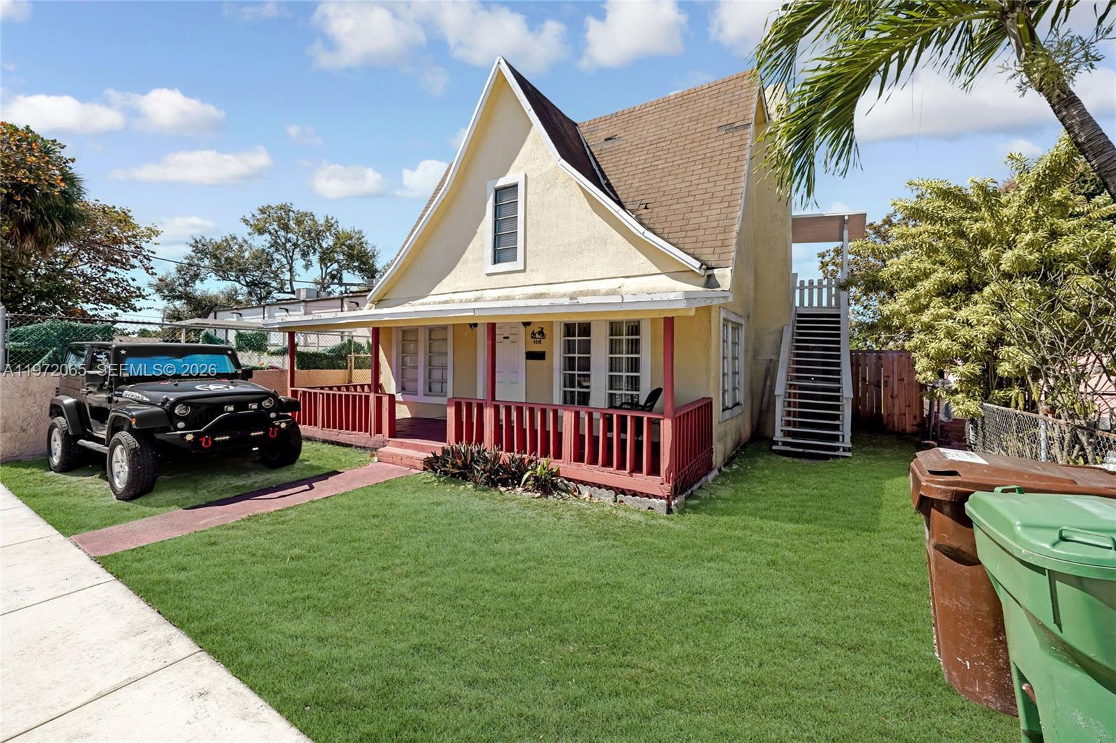 4318 E 8th Ct, Hialeah FL 33013 photo 2