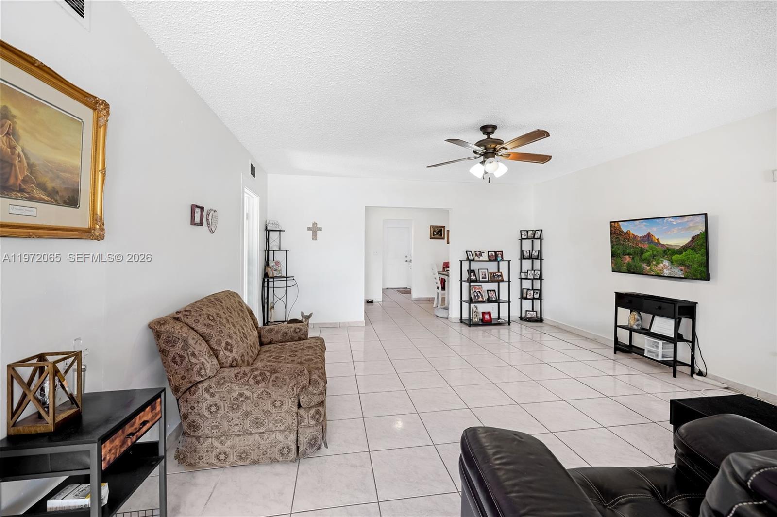 4318 E 8th Ct, Hialeah FL 33013 photo 5