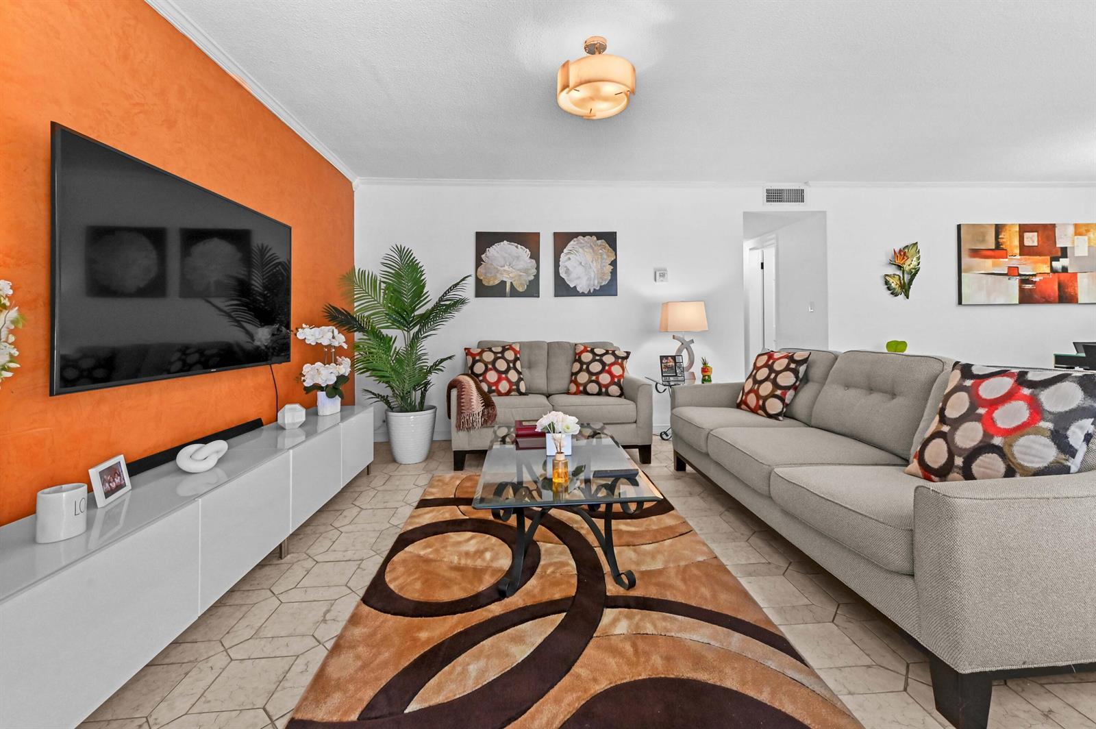 200 NE 12th Avenue # 3a, Hallandale Beach FL 33009 photo 2