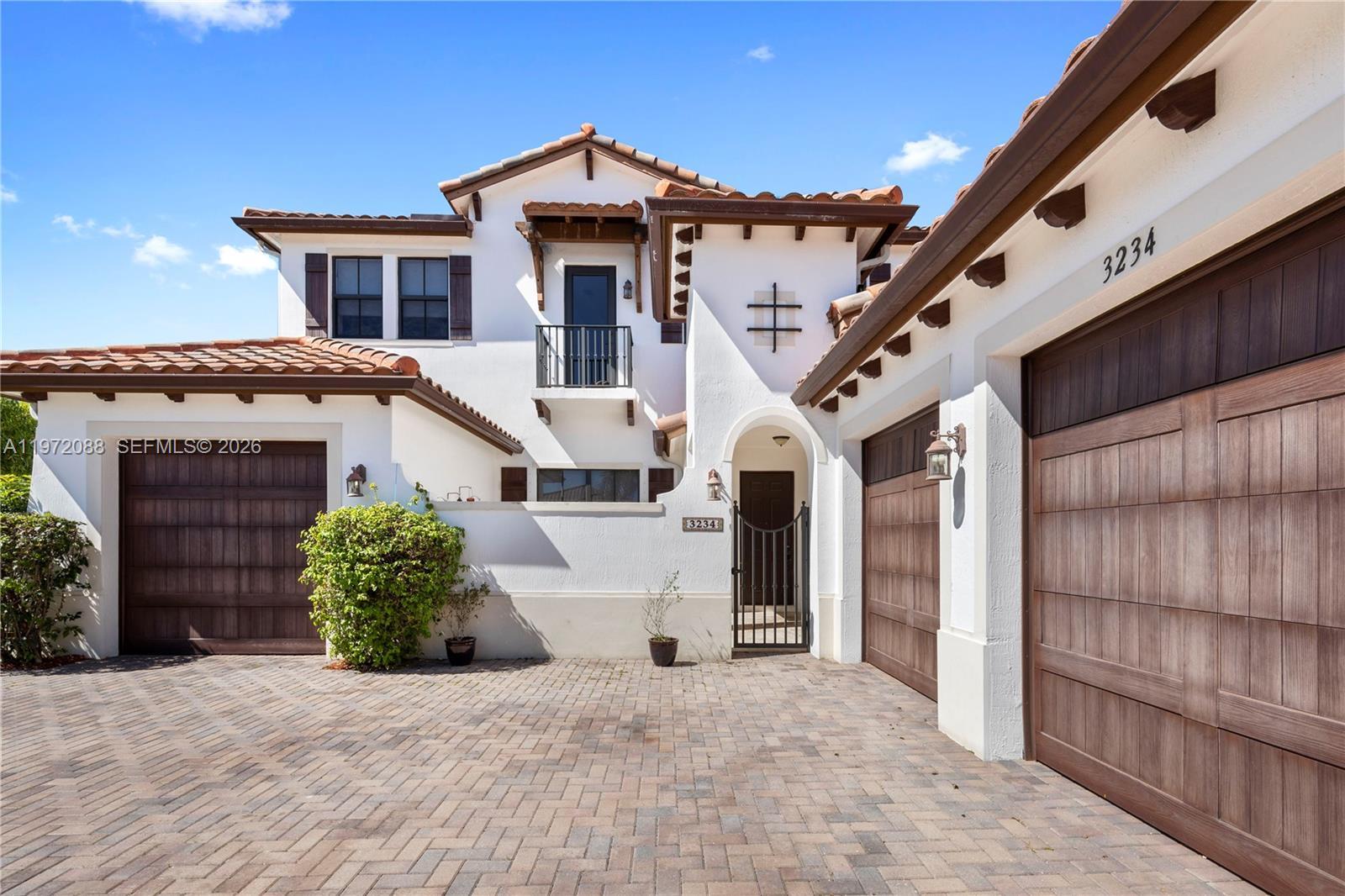 3234 NW 82nd Ter, Cooper City FL 33024 photo 2