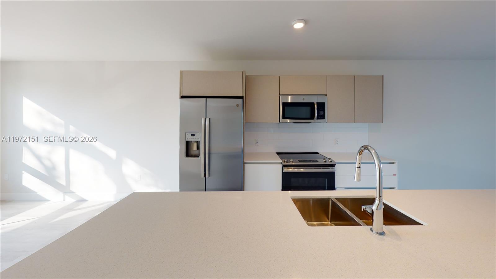 2555 NE 193rd St # 2224, Miami FL 33180 photo 2