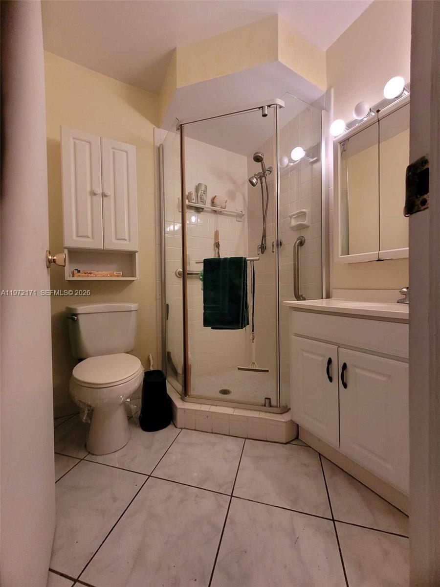 4801 NW 34th St # 602, Lauderdale Lakes FL 33319 photo 3