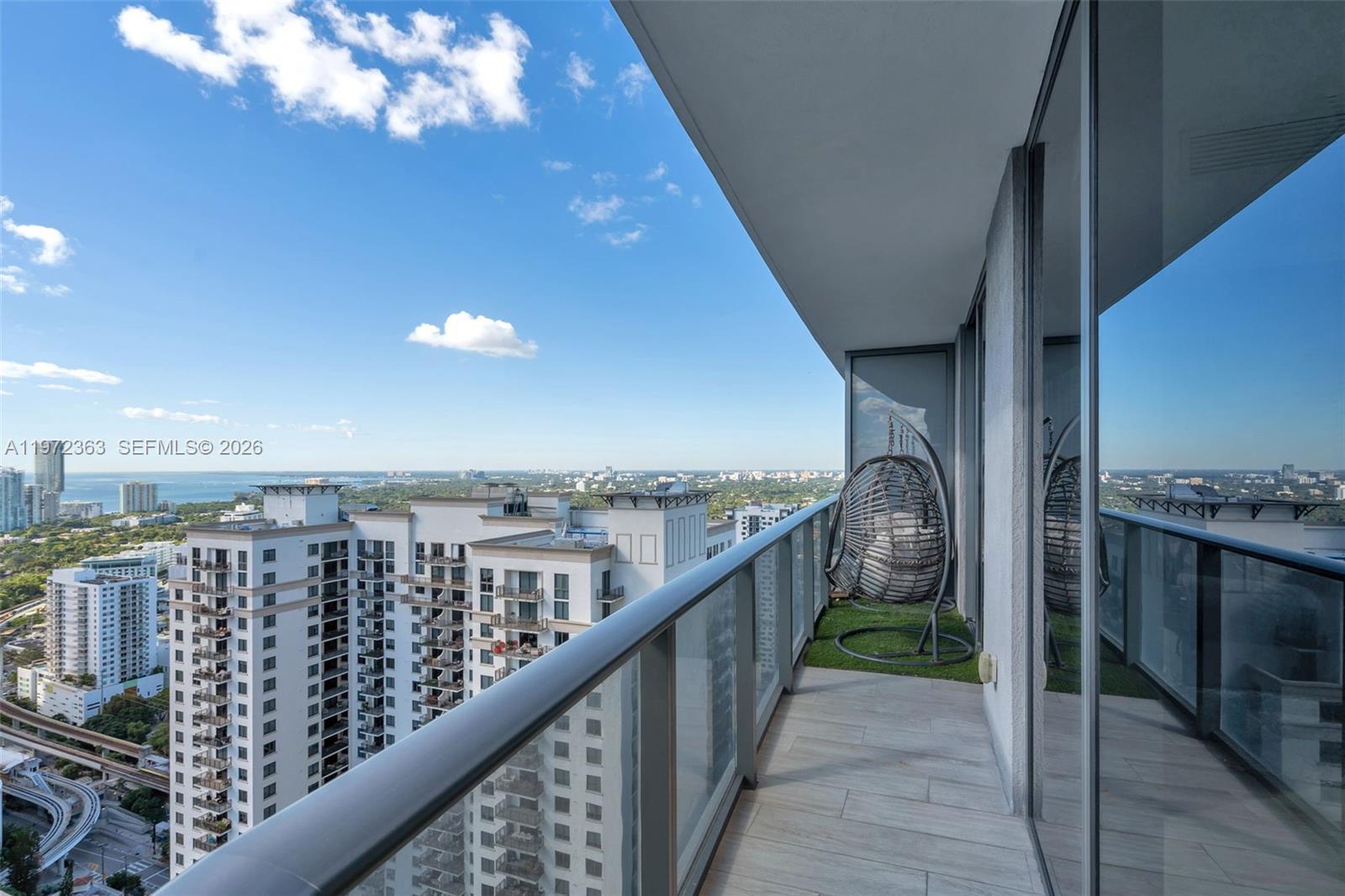 55 SW 9th St # 3703, Miami FL 33130 photo 5
