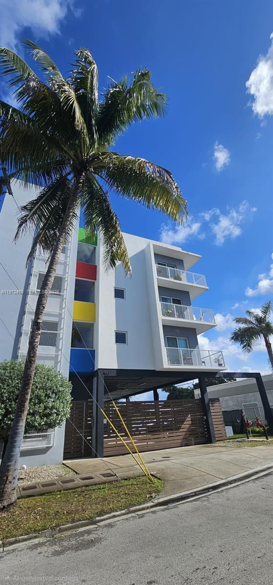 1857 NW 24th St # 3, Miami FL 33142