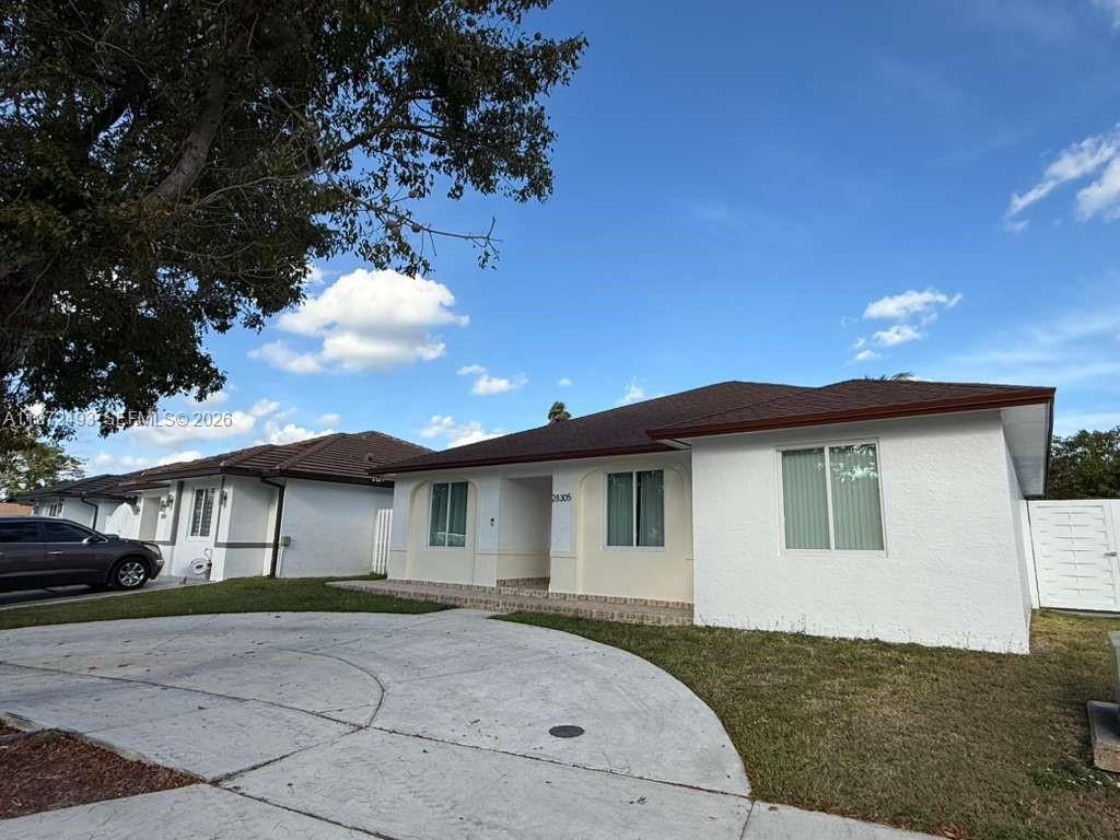 28305 SW 136th Ave, Homestead FL 33033 photo 2