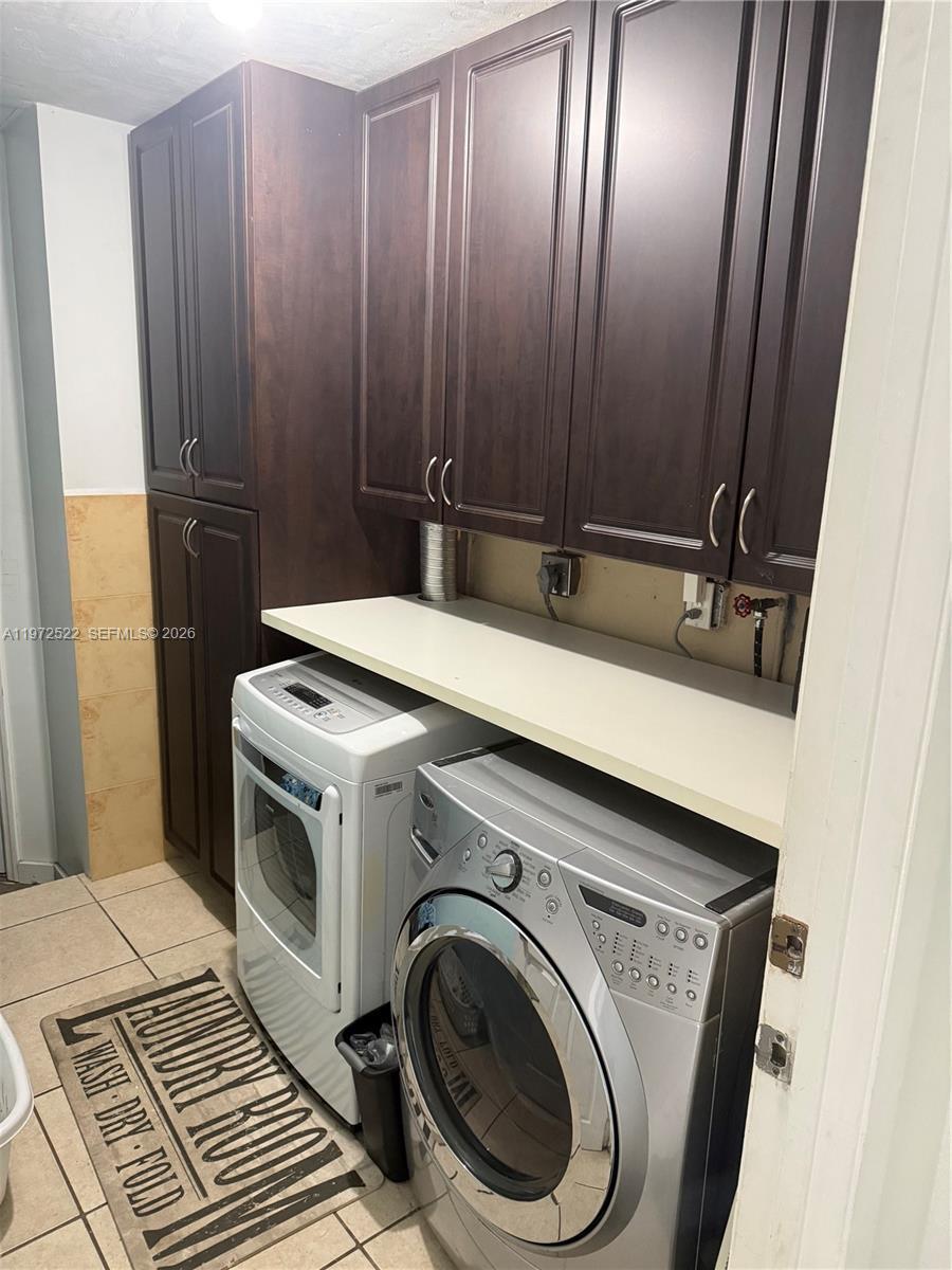 19633 NW 62nd Pl, Miami FL 33015 photo 5