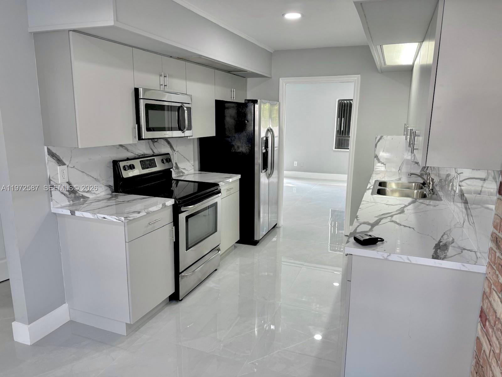 2700 N 34th Ave # I, Hollywood FL 33021 photo 5