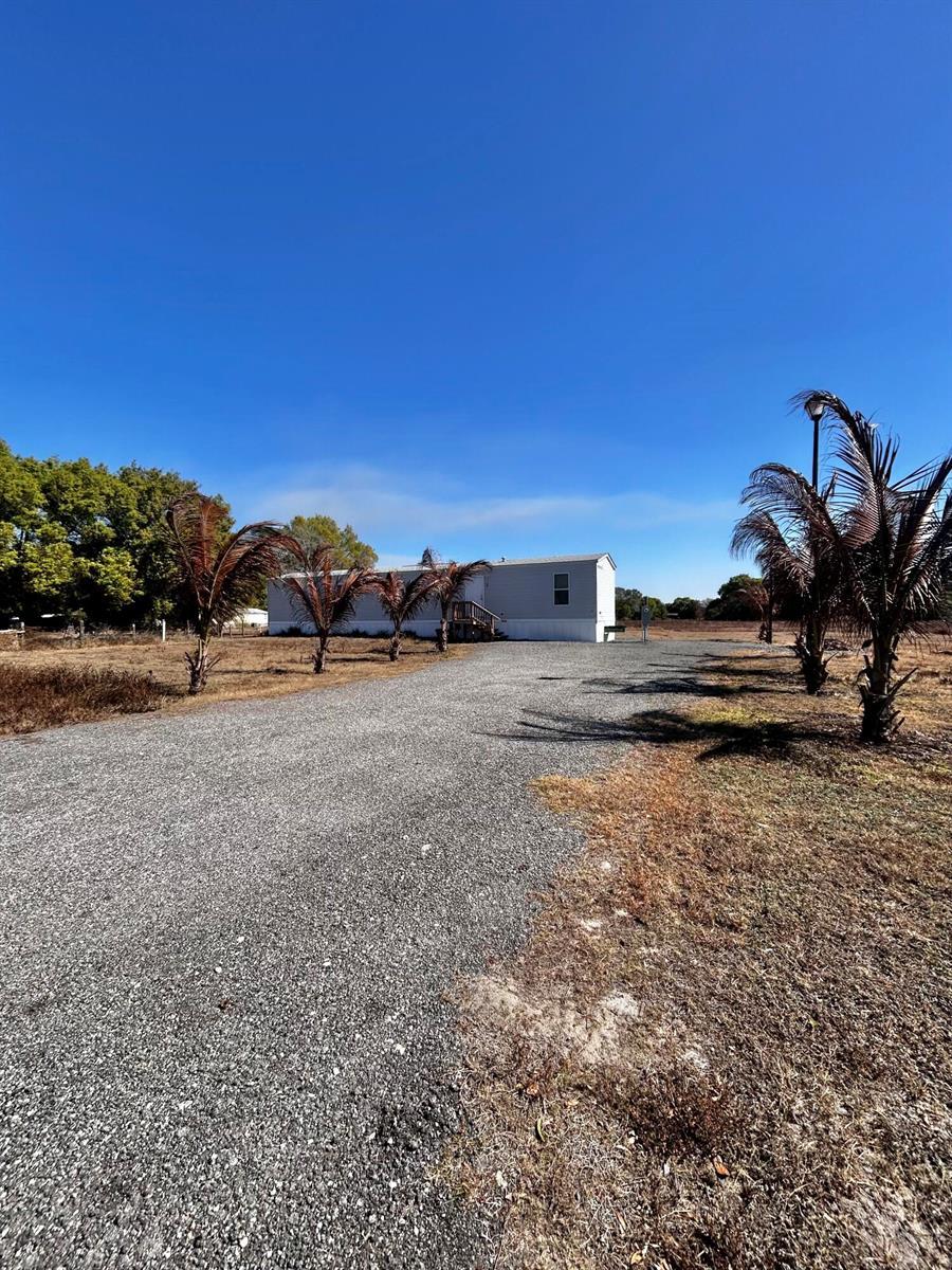 1310 Shanon Lane, Clewiston FL 33440 photo 2