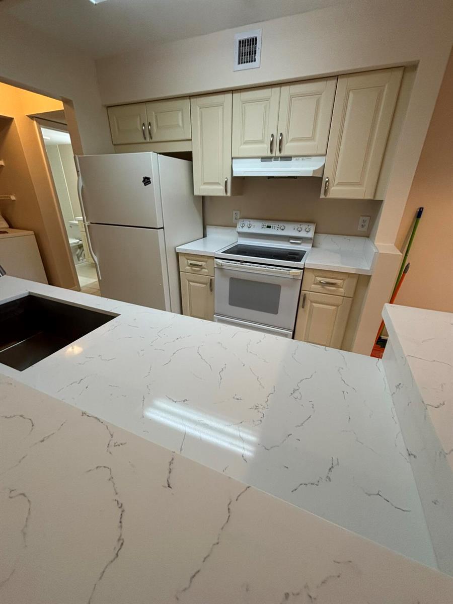 9833 Westview Drive # 822, Coral Springs FL 33076