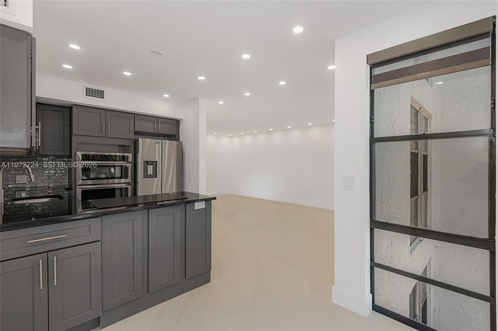 17620 Atlantic Blvd # 311, Sunny Isles Beach FL 33160 photo 3