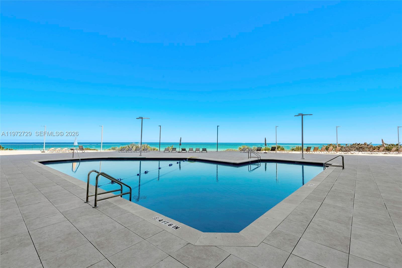 7135 Collins Ave # 834, Miami Beach FL 33141 photo 4