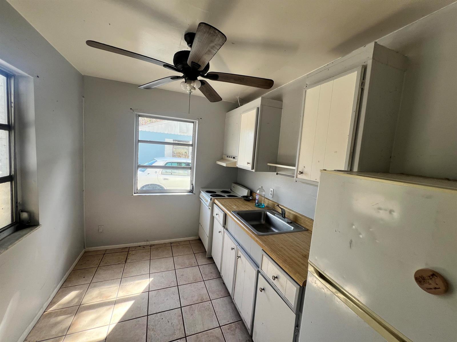 3261 S Us Highway 1 # 3, Fort Pierce FL 34982 photo 2