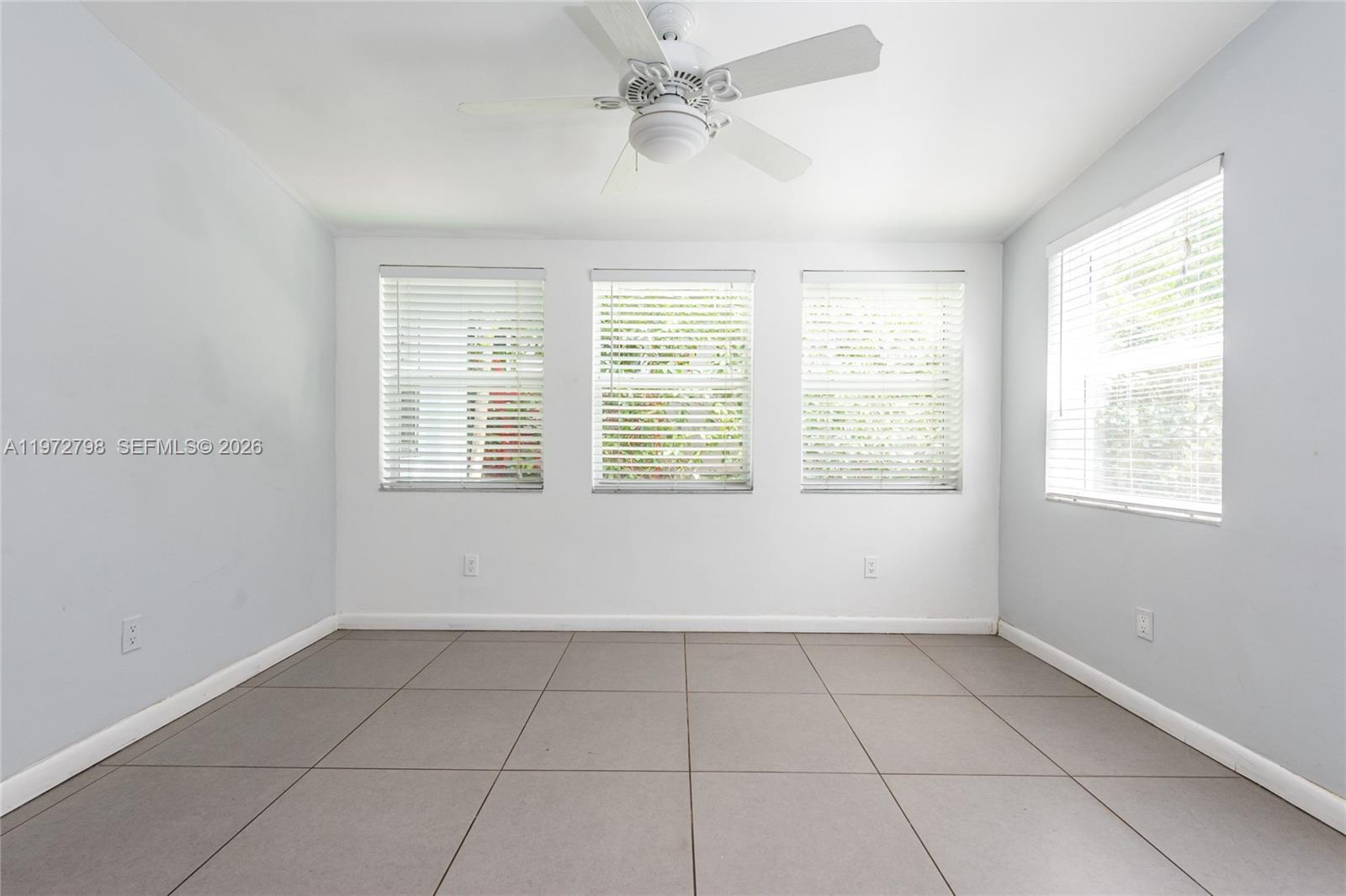 330 NE 86 St, El Portal FL 33138 photo 3