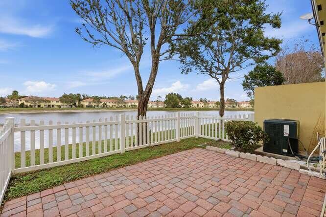 1218 Imperial Lake Road, West Palm Beach FL 33413 photo 4