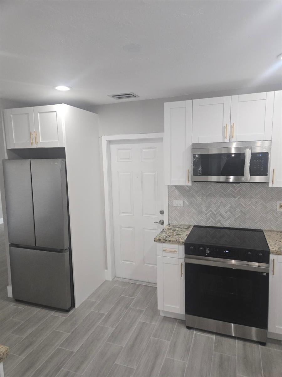 7531 Polk Street, Hollywood FL 33024 photo 3