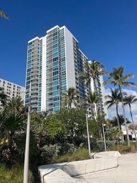 2655 Collins Ave # 1404, Miami Beach FL 33140 photo 2
