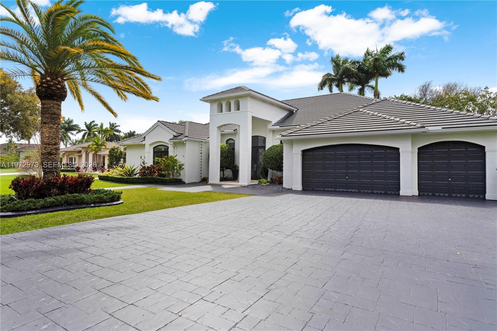 8561 SW 167th Ter, Palmetto Bay FL 33157 photo 5