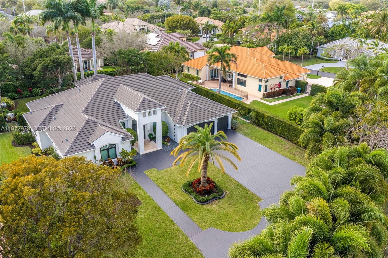 8561 SW 167th Ter, Palmetto Bay FL 33157 photo 4
