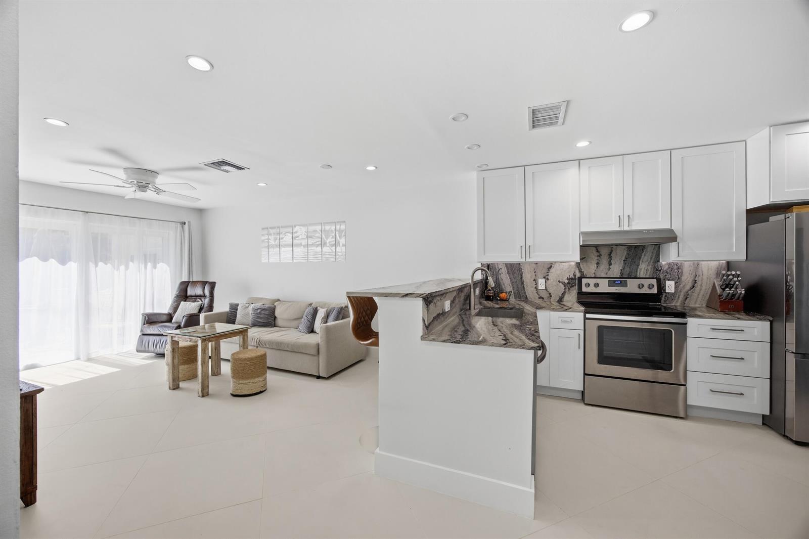 155 Deerfield Drive N, Jupiter FL 33458 photo 4