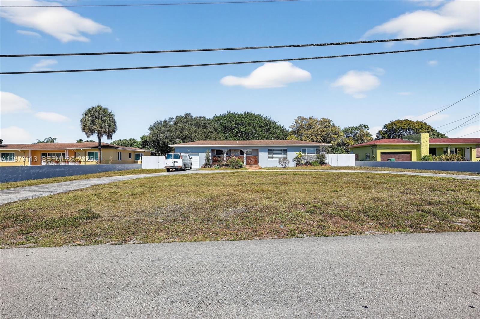 801 S Biscayne River Dr, Miami FL 33169 photo 2