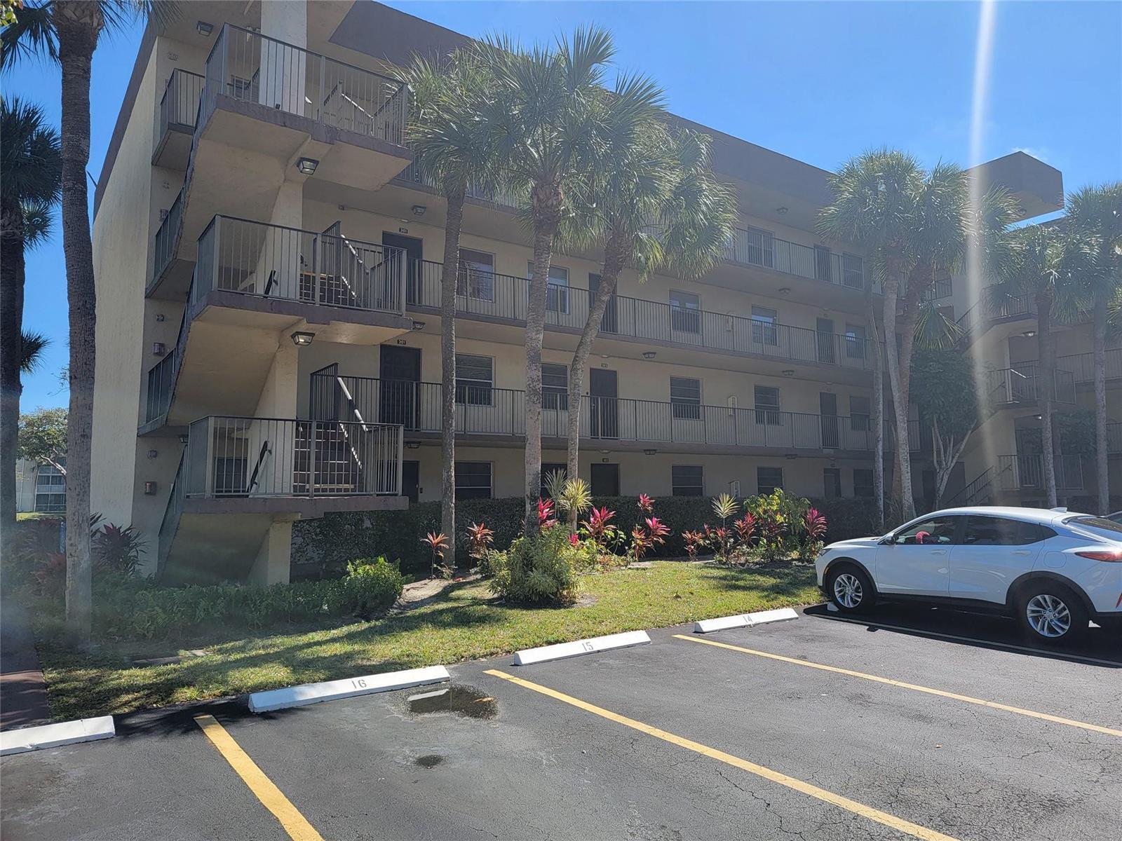 3121 NW 47th Terrace # 403, Lauderdale Lakes FL 33319 photo 2