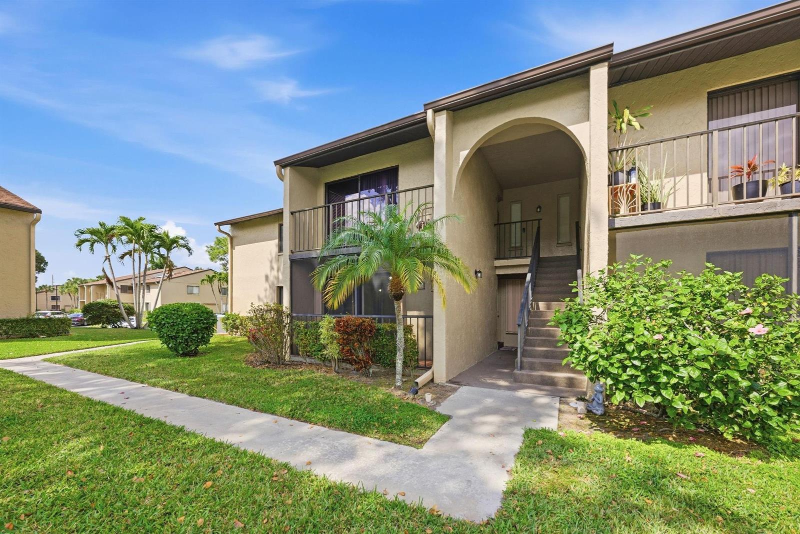 526 Shady Pine Way # C1, FL 33415 photo 2