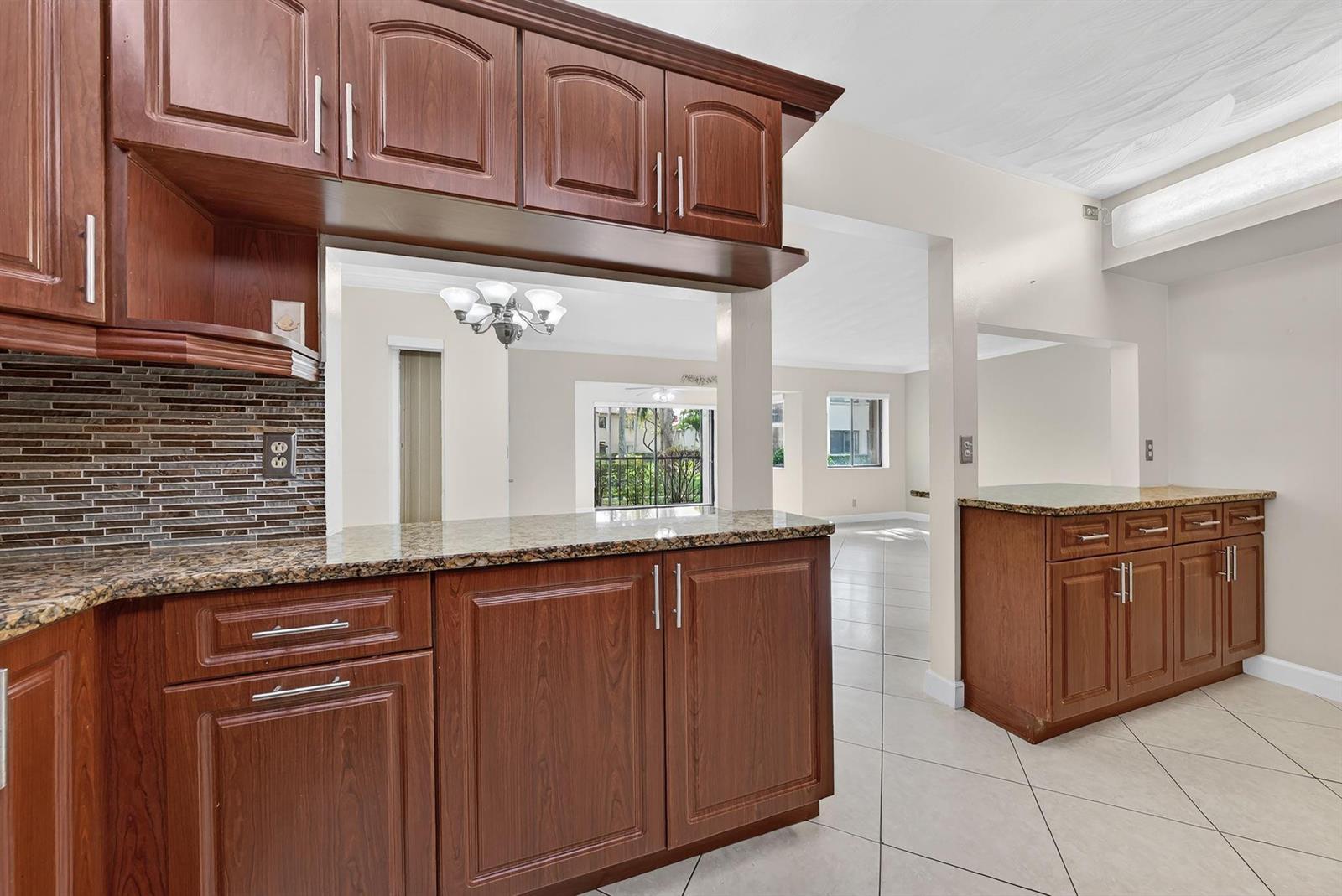 526 Shady Pine Way # C1, FL 33415 photo 4