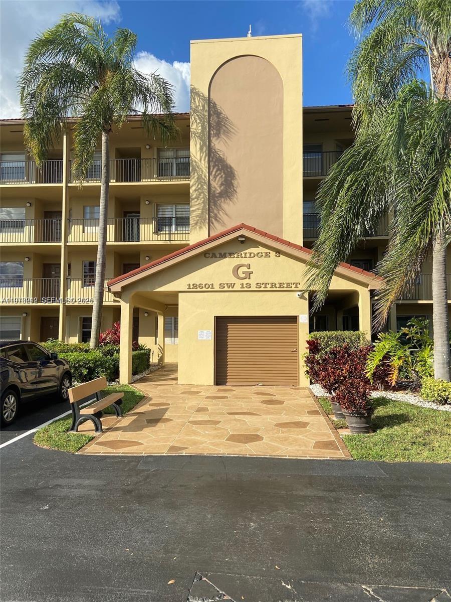 12601 SW 13th St # 303G, Pembroke Pines FL 33027