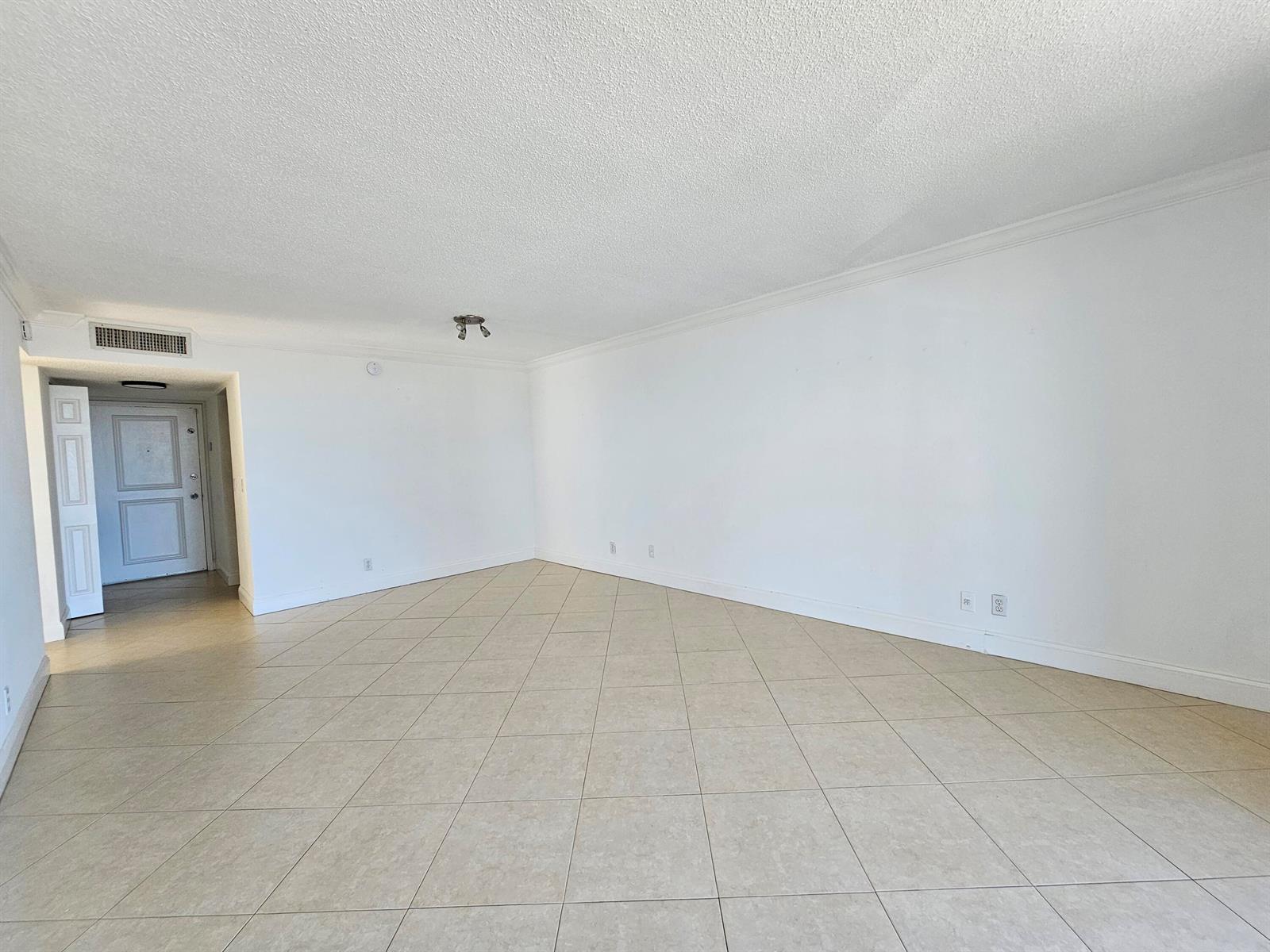 470 Executive Center Drive # 2g, West Palm Beach FL 33401 photo 4