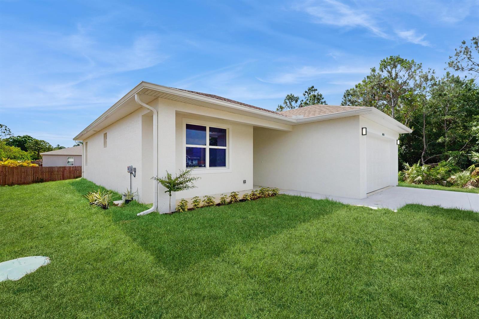 8516 102nd Court, Vero Beach FL 32967 photo 3