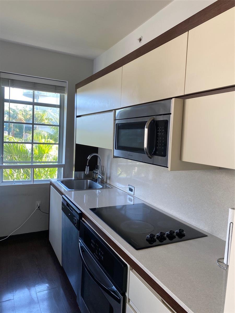 435 21st St # 307, Miami Beach FL 33139 photo 5