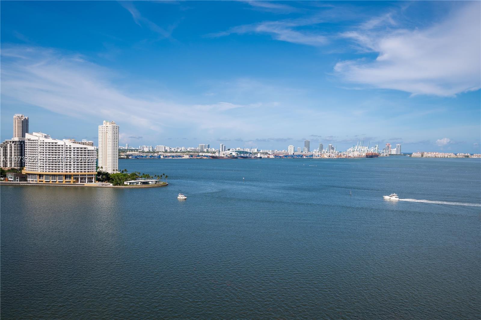 1331 Brickell Bay Dr # 1801, Miami FL 33131 photo 2
